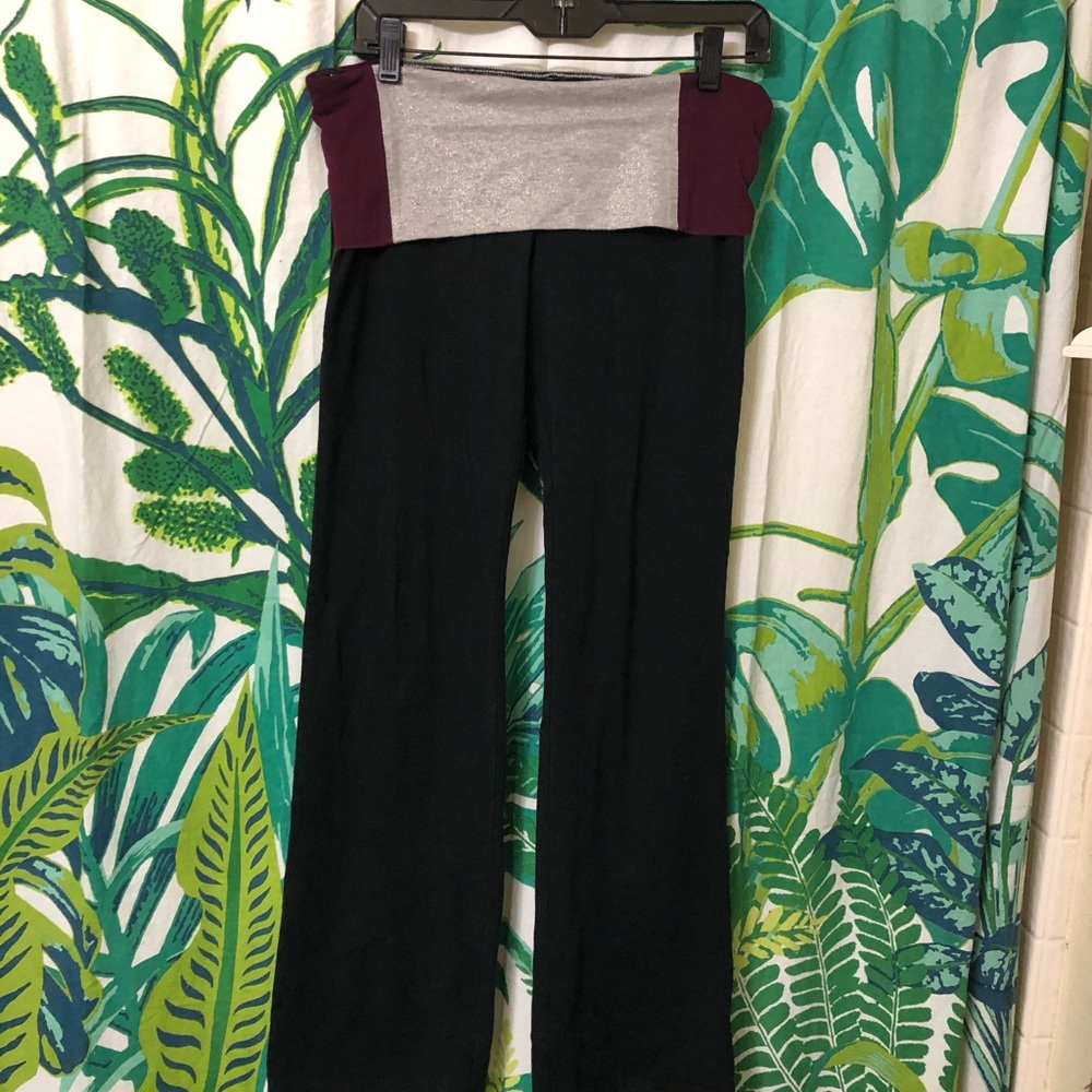 Victoria secret PINK yoga pants size medium